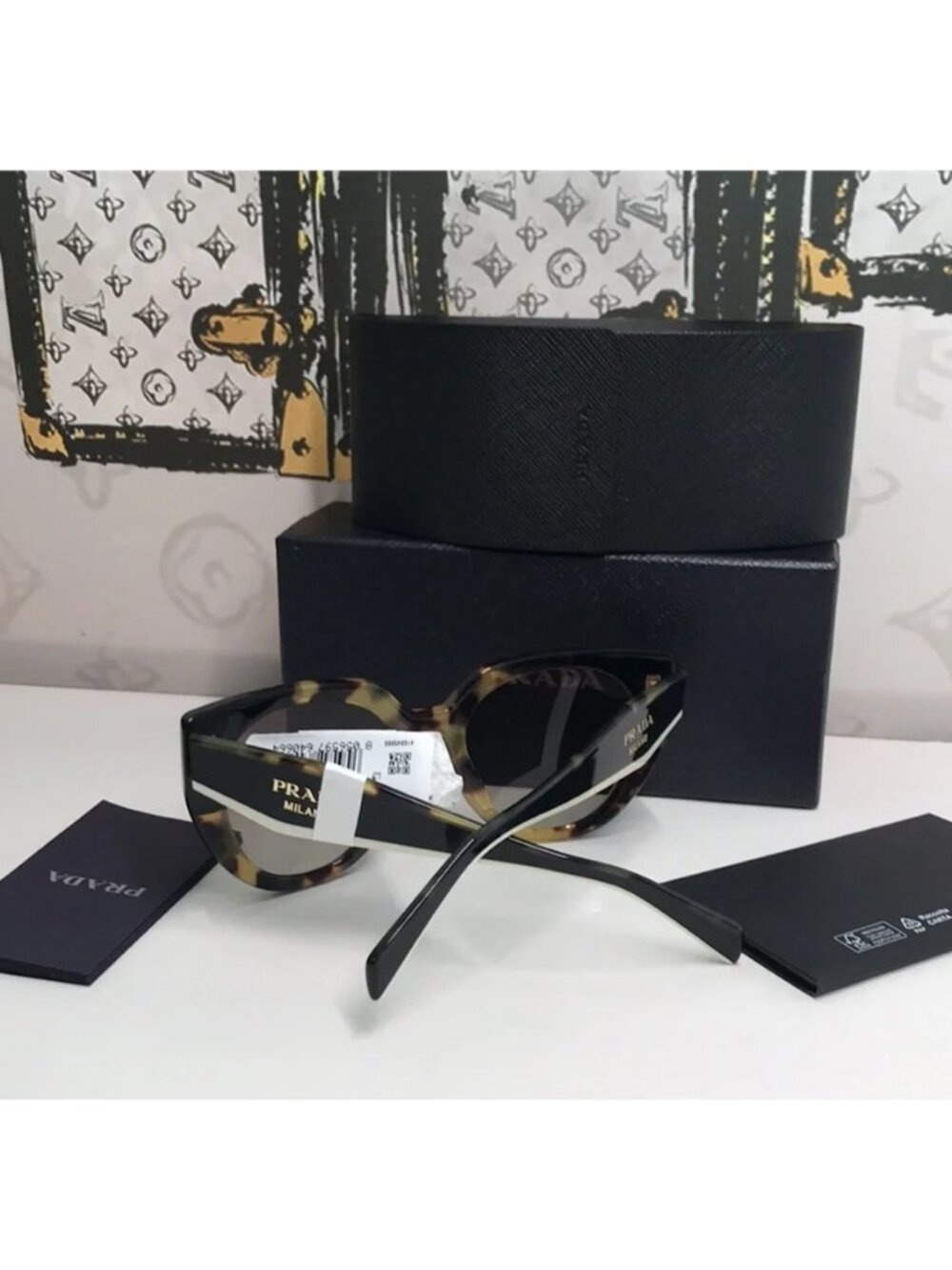 New Authentic Prada Cat Eye Sunglasses PR 14WS – Tortoise & Powder Frame - Picture 3 of 15